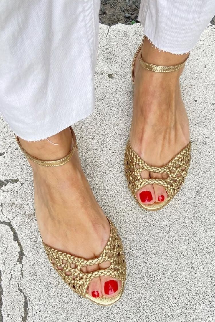 Elegant Woven Cutout Open Toe Ankle Strap Flat Sandals