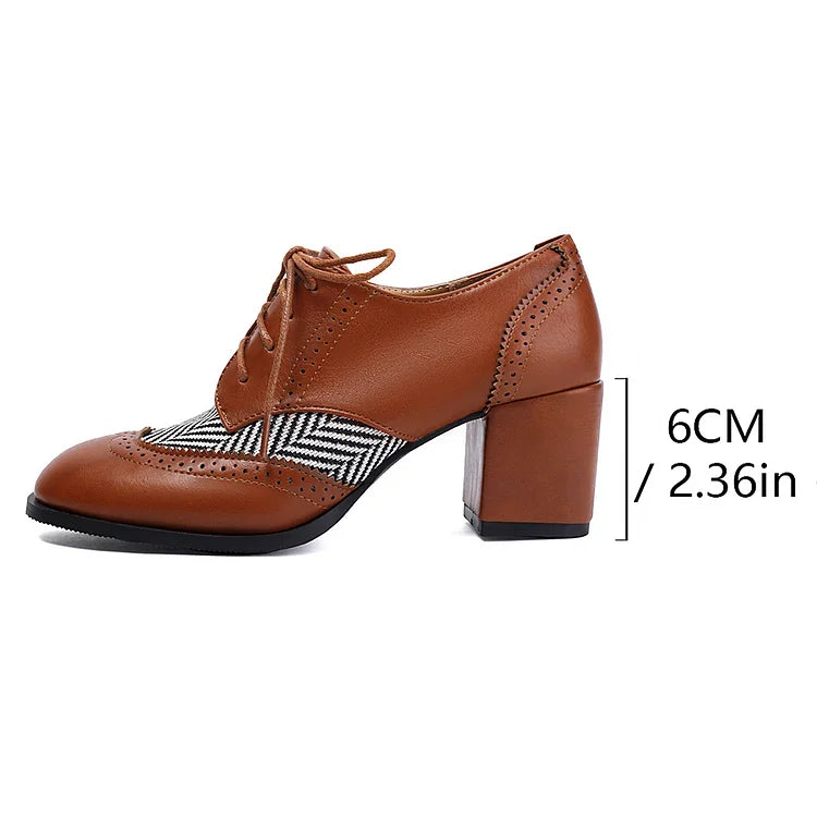Scarpe Oxford brogue casual con punta tonda, lacci e tacco spesso 