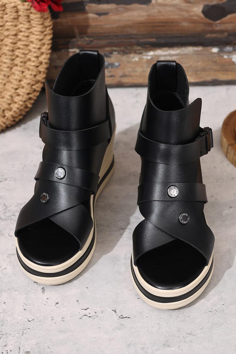 Sandali con zeppa casual con punta tonda e ritagli irregolari 