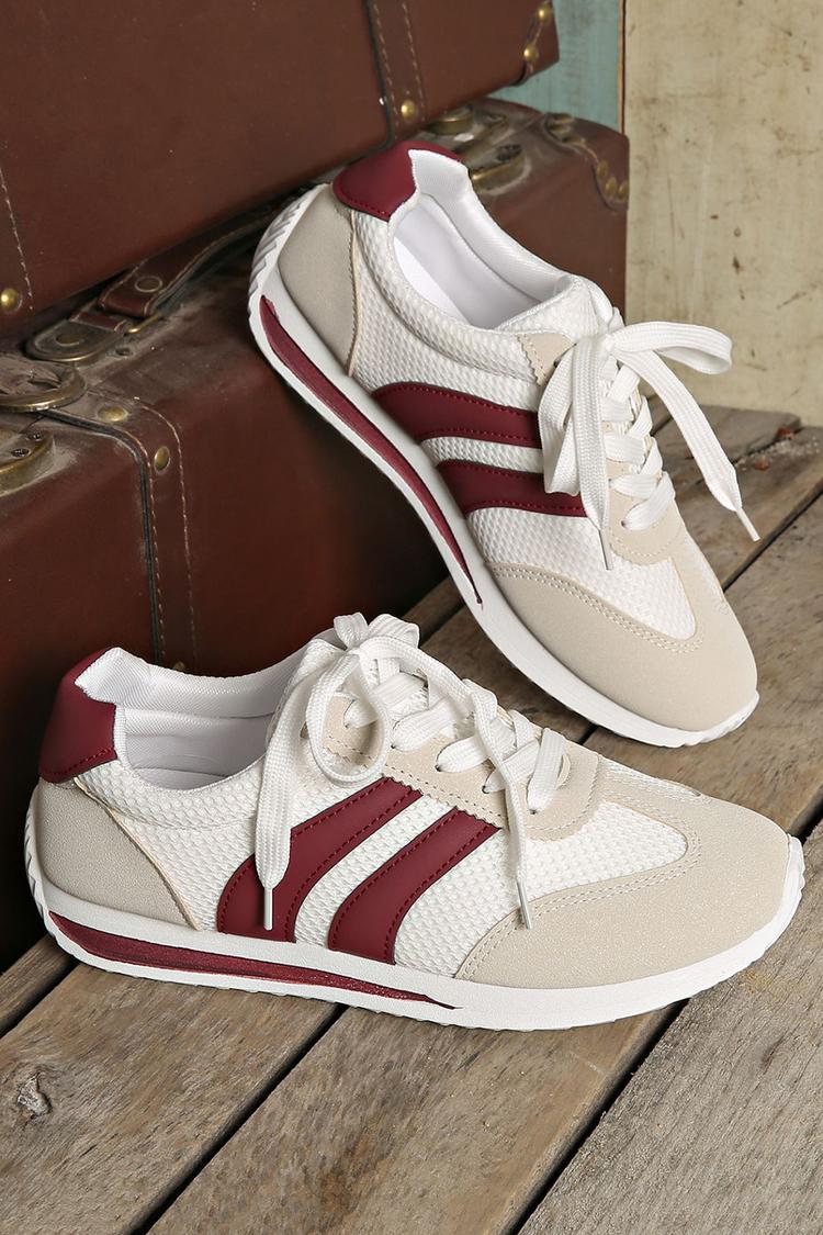 Sneakers traspiranti con punta tonda e lacci, con patchwork colorblock 