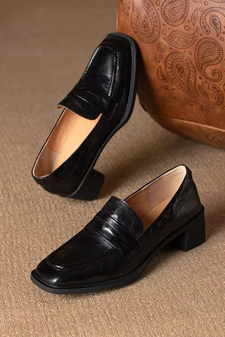 Skórzane mokasyny w kolorze jednolitym z kwadratowym noskiem, grubym obcasem i patchworkiem