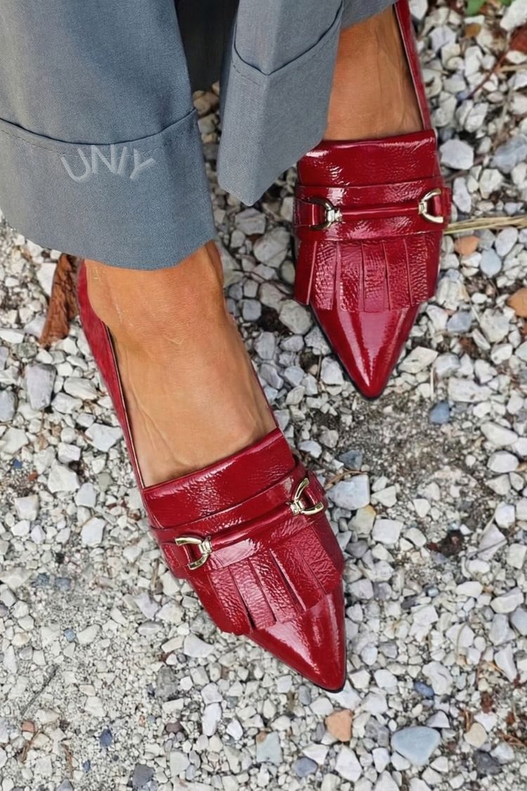 Rode Lakleren Puntige Horsebit Kiltie Platte Loafers [Pre Order]