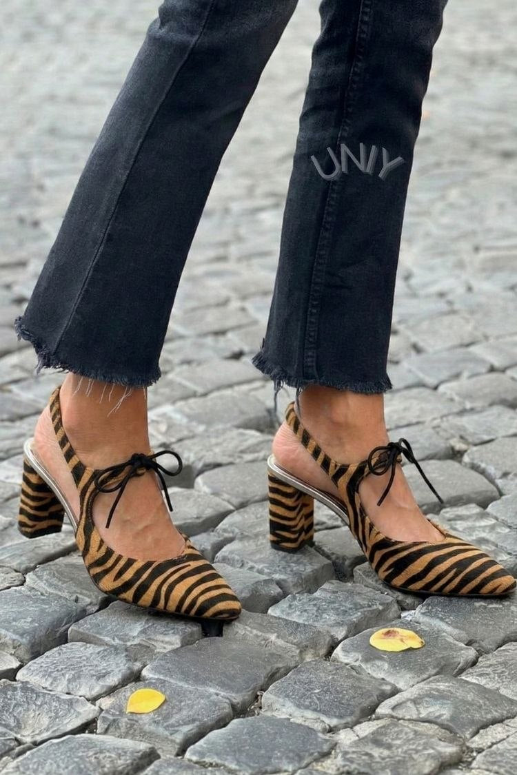 Scarpe con tacco a blocco e cinturino posteriore a punta in cavallino con stampa tigre vintage [Pre-ordine]