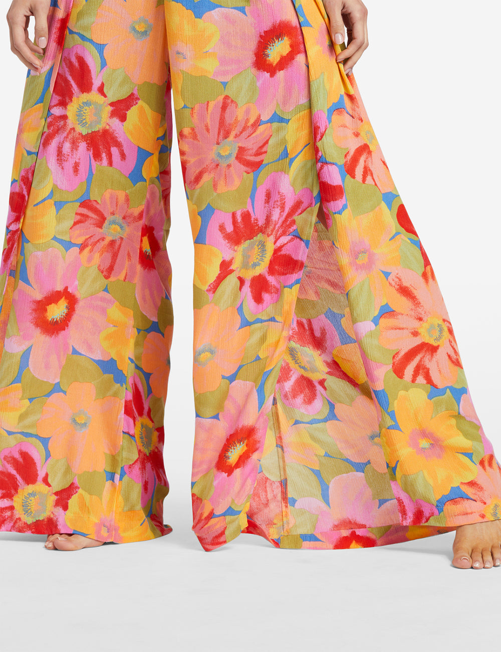 Pantalones florales de espíritu dividido