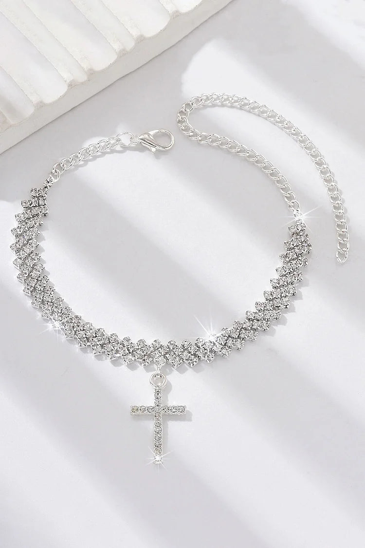 Cavigliera alla moda in lega con ciondolo a croce con decorazione in strass 