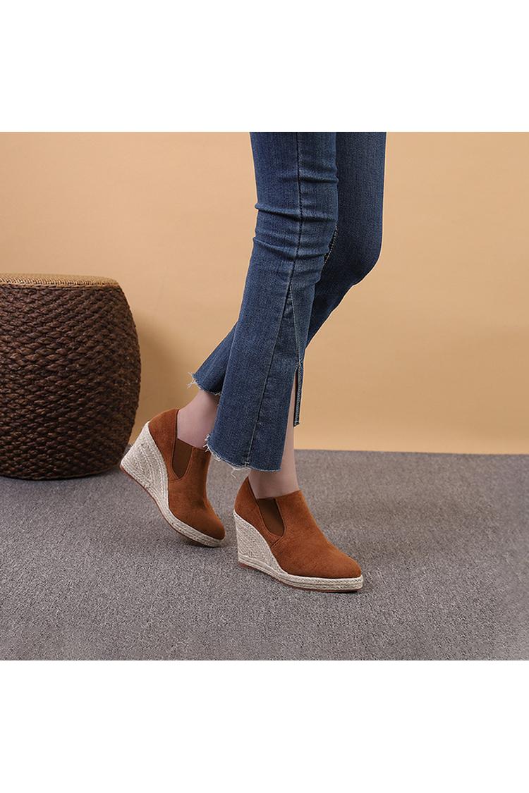 Zeppe casual con punta a punta e patchwork in tinta unita