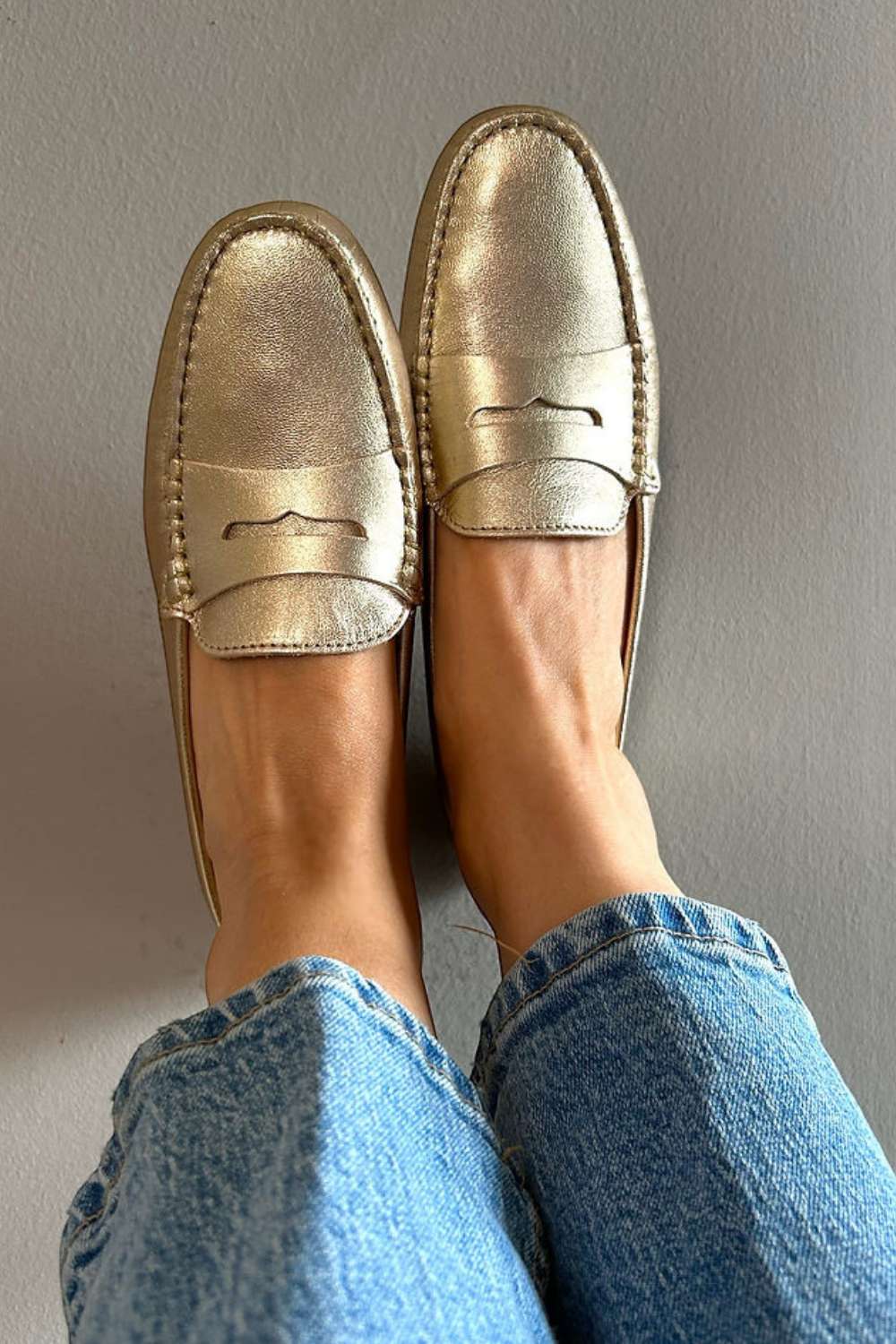 Metallic Gold Klassische Slip-On Loafer [Vorbestellung]