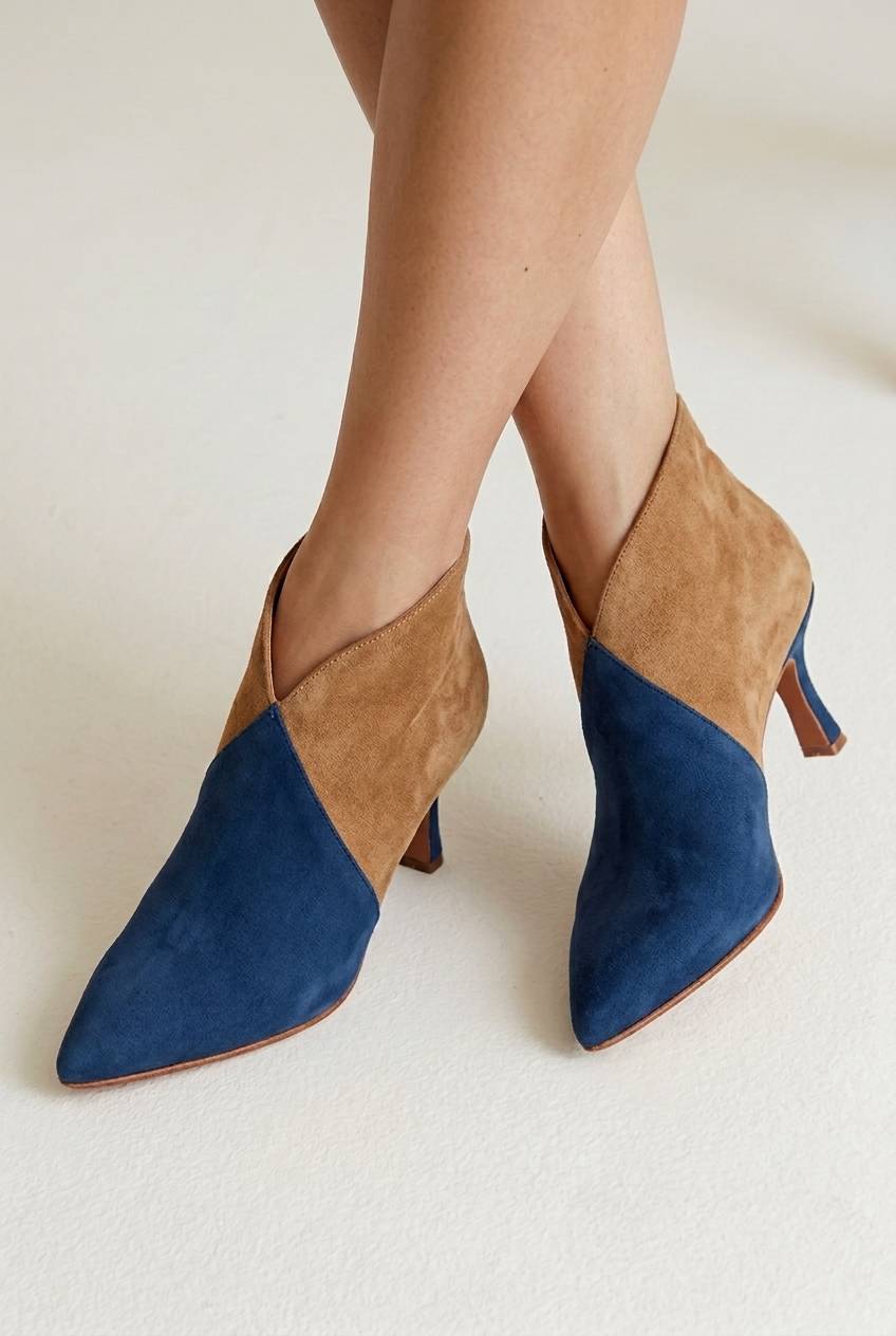Suede V-Cut Pointed Toe Kitten Heel Ankle Booties [Pre Order]