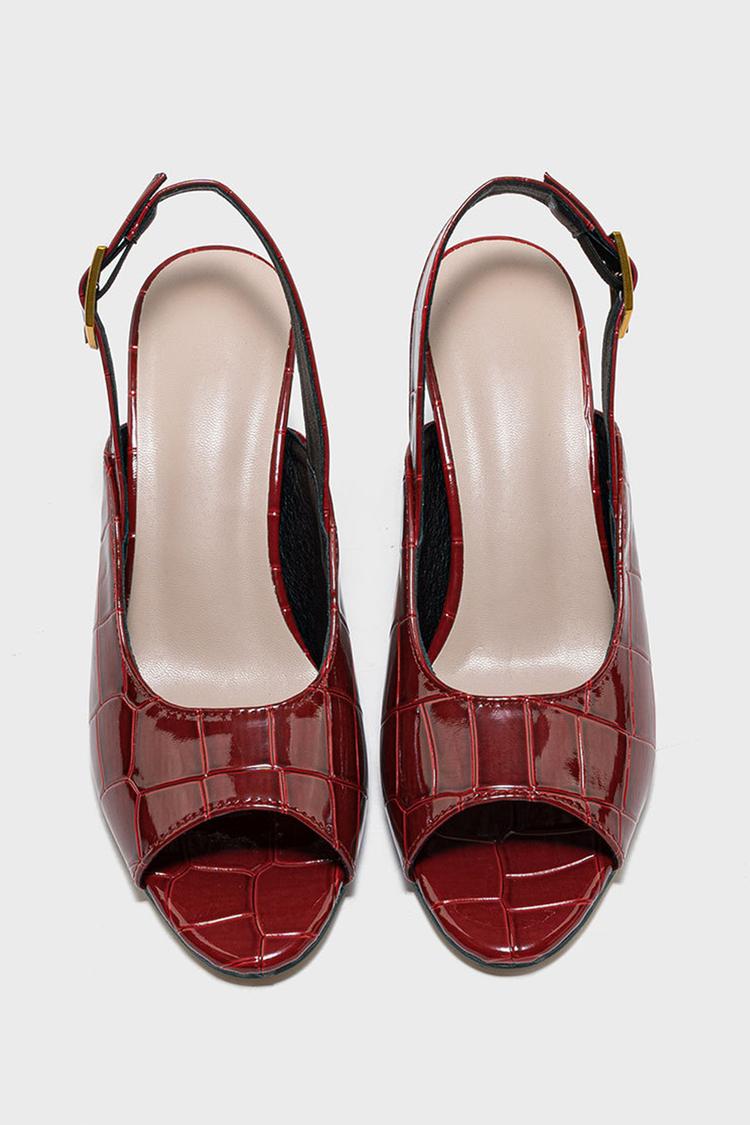 Scarpe con tacco grosso, cinturino con fibbia e stampa coccodrillo con punta aperta