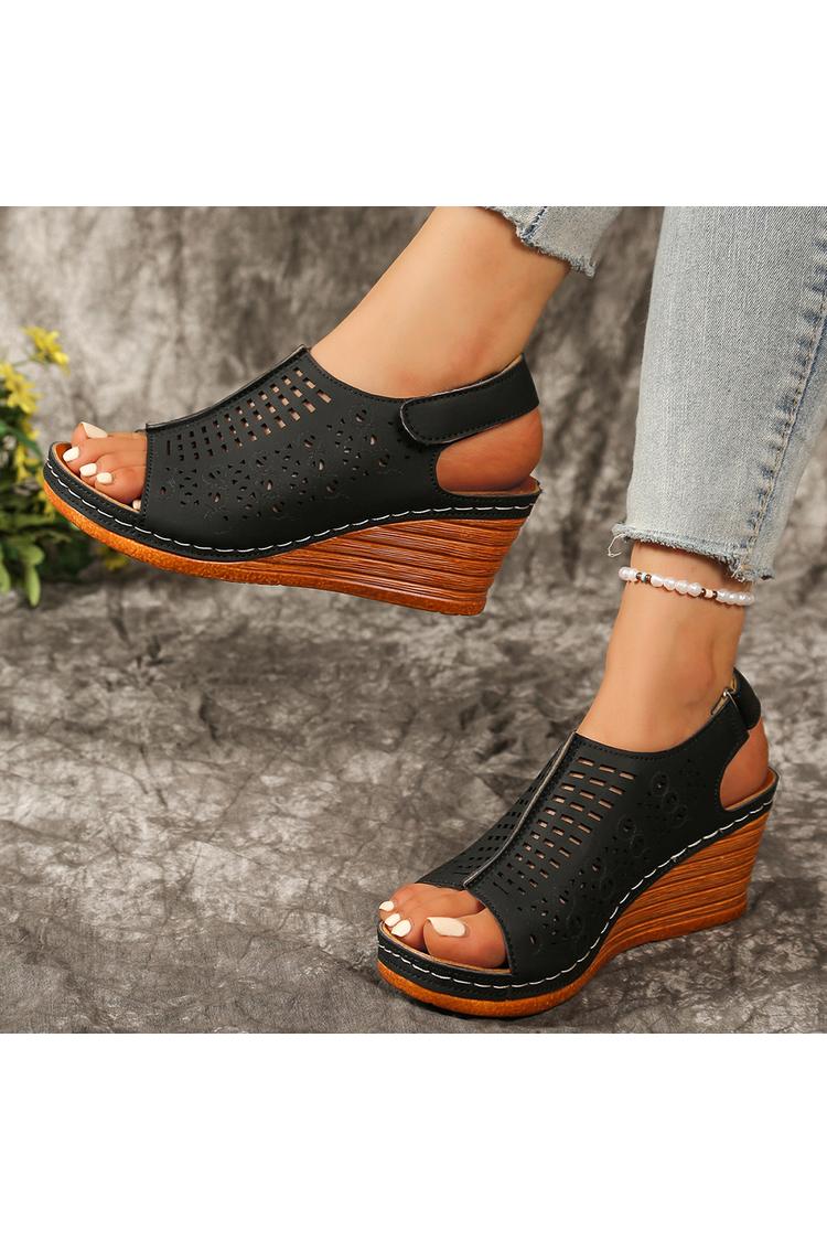 Sandali con zeppa e cinturino posteriore casual, con punta tonda e traforata, tinta unita