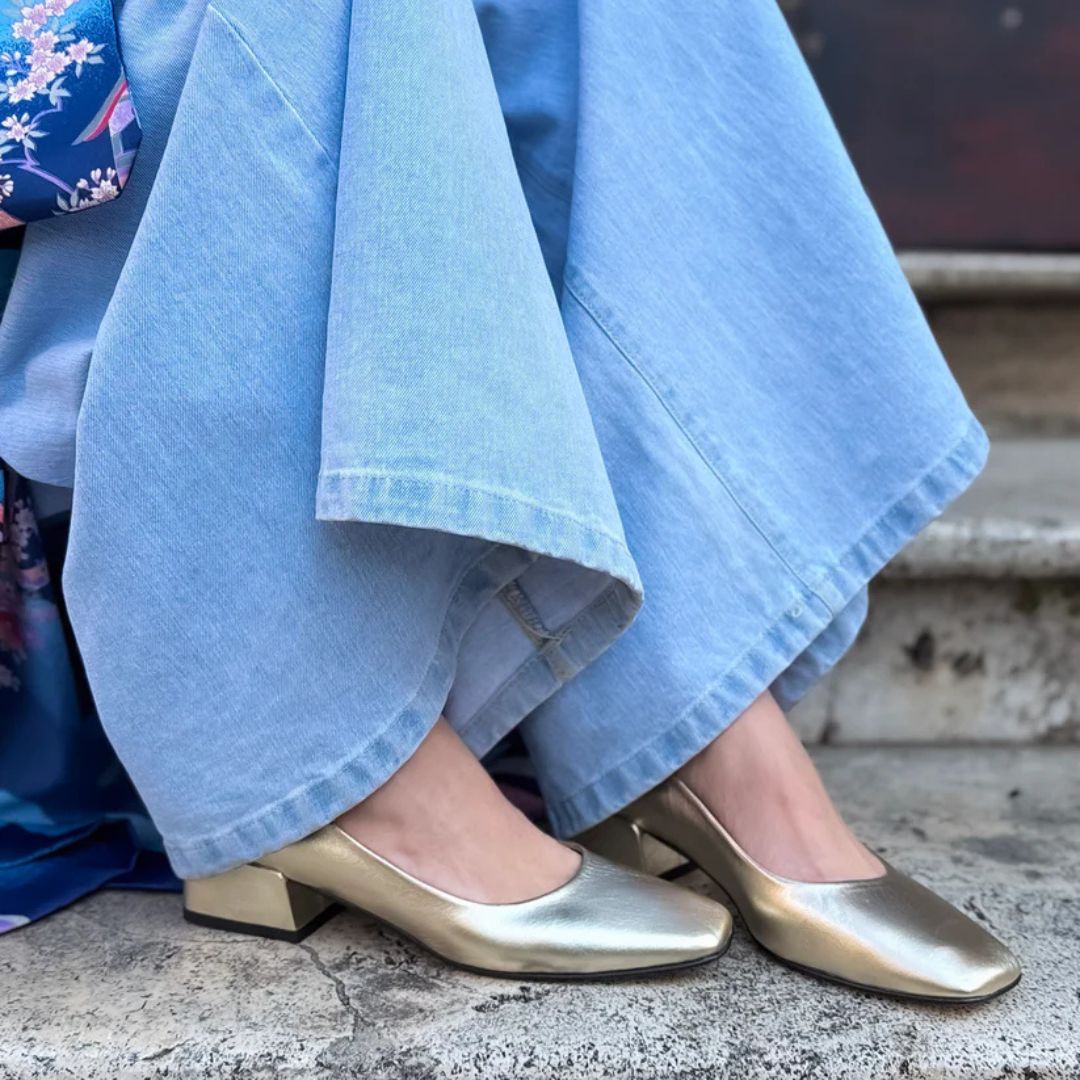 Vintage Metallic Gold Square Toe Low Block Heel Pumps [Pre Order]