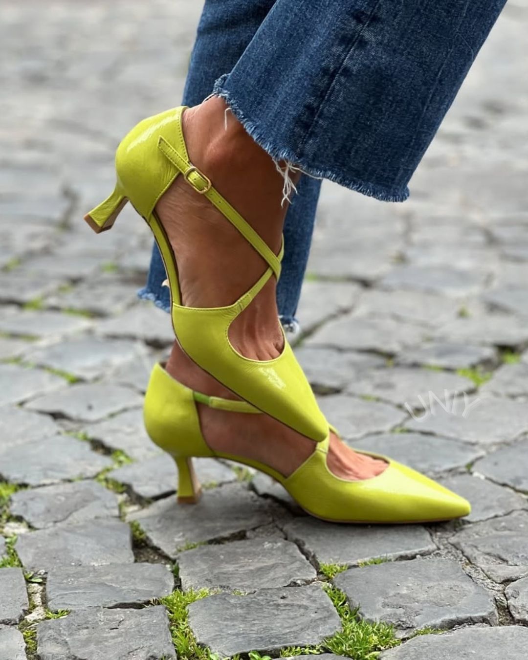 Chic Green Pointed Toe Ankle Strap Elegant Kitten Heels [Pre Order]