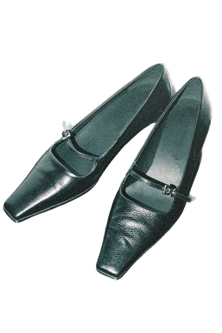 Cinturino sul collo del piede con fibbia, tinta unita, punta quadrata, tacco a gattino in pelle 