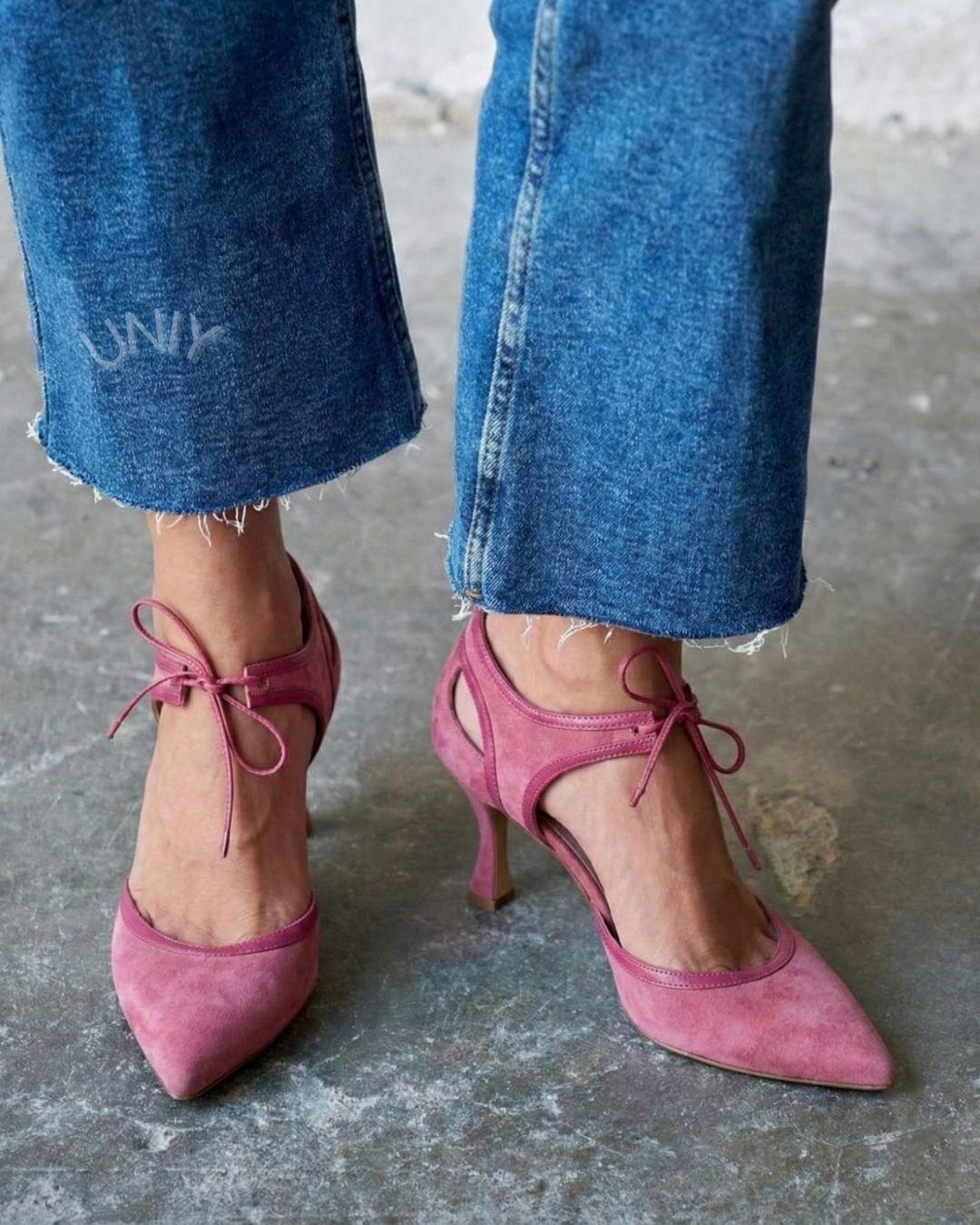 Elegante Mauve Suède Puntige Hakken met Uitgesneden Strik [Voorbestelling]