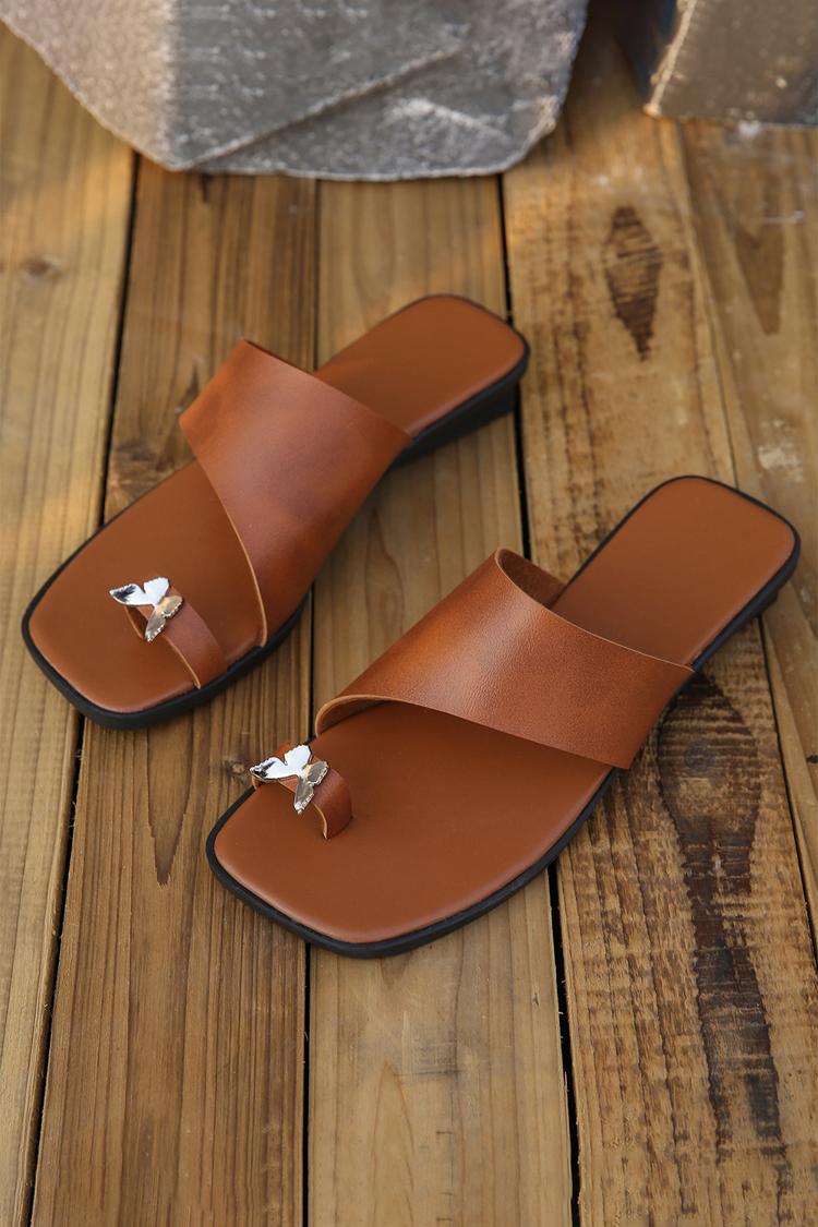 Metalowy motyl dekoracyjny jednokolorowy pierścionek na palec luźne kapcie