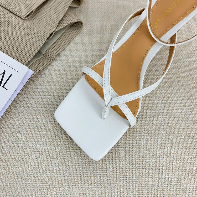 BV Wind Frühling und Sommer Candy Color Riemchen Sandalen Lauf Show Quadratischer Kopf Schnalle mit Kuschel High Heels