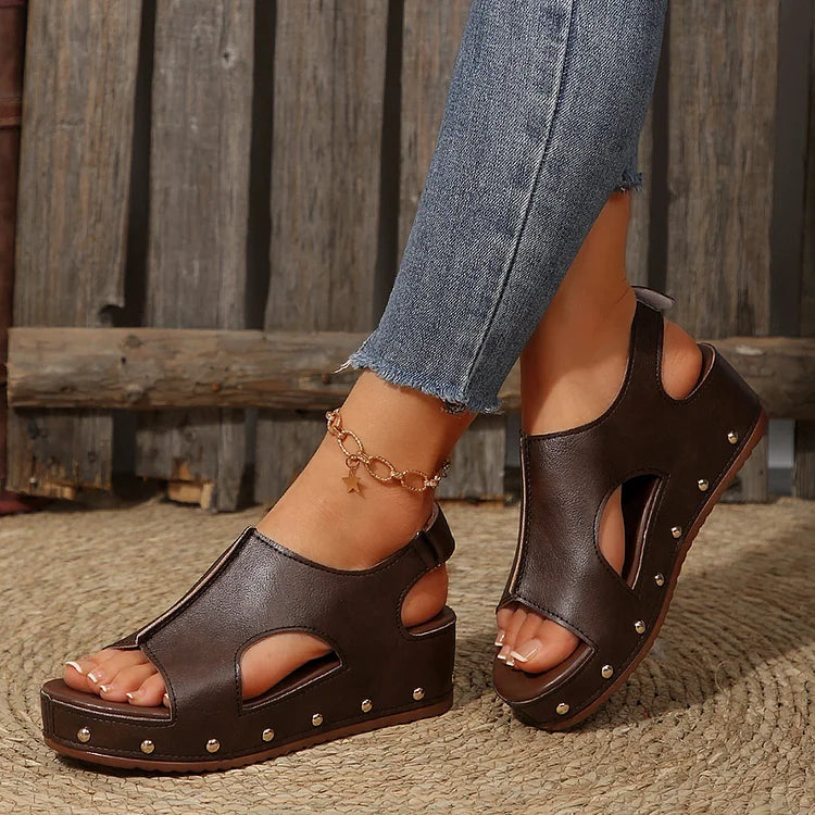 Metallnieten Dekor Solide Farbe Cutout Offene Zehen Wedge Sandalen