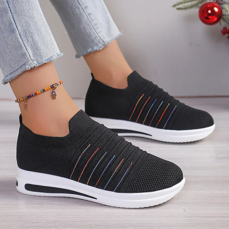 Sneakers slip-on traspiranti con punta tonda e arricciate multicolor