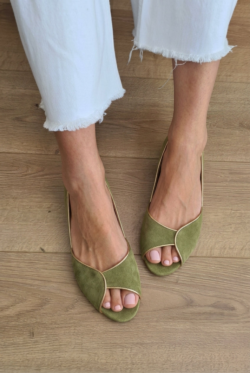 Suede Curved Peep Toe Flat Casual Sandals [Pre Order]