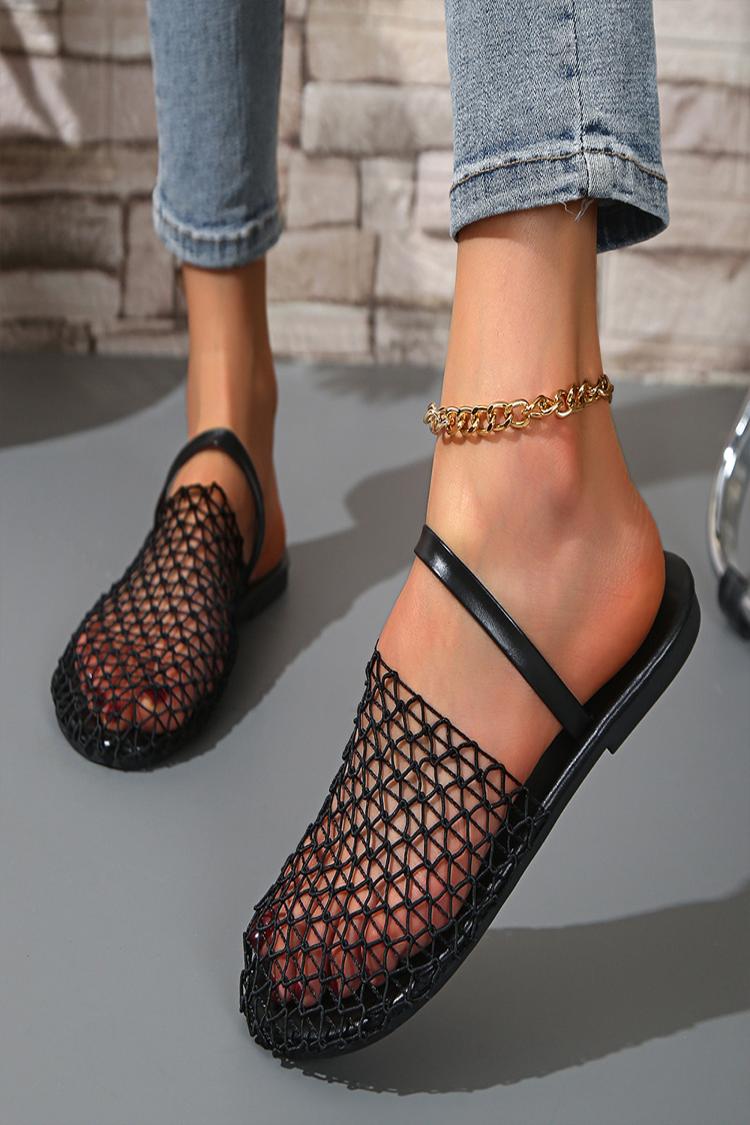 Pantofole casual con punta tonda e cinturino sul collo del piede, in tinta unita e traforate