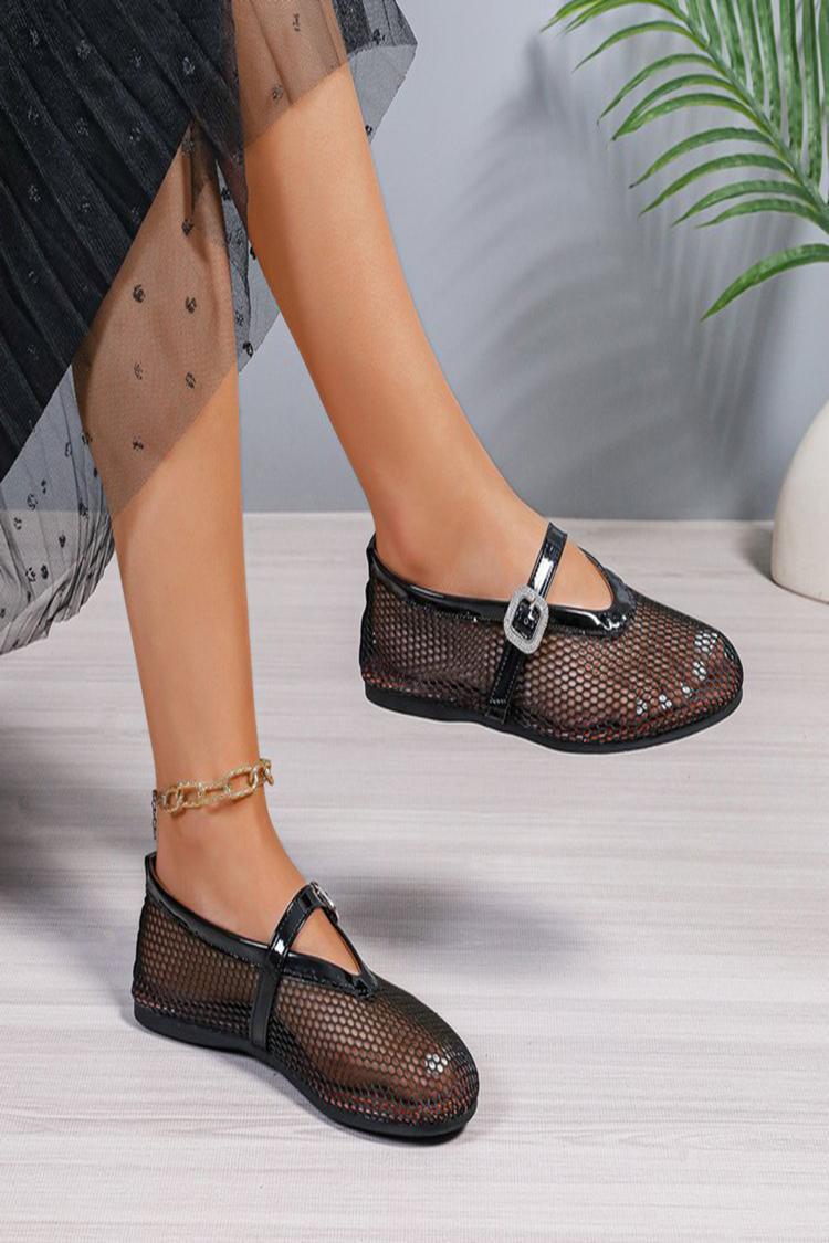 Scarpe basse casual con punta tonda traforata, cinturino sul collo del piede, fibbia e patchwork 