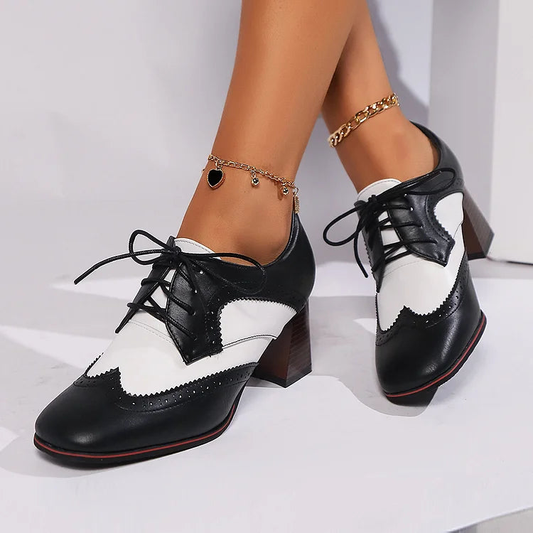 Scarpe con tacco grosso e lacci con punta quadrata colorblock