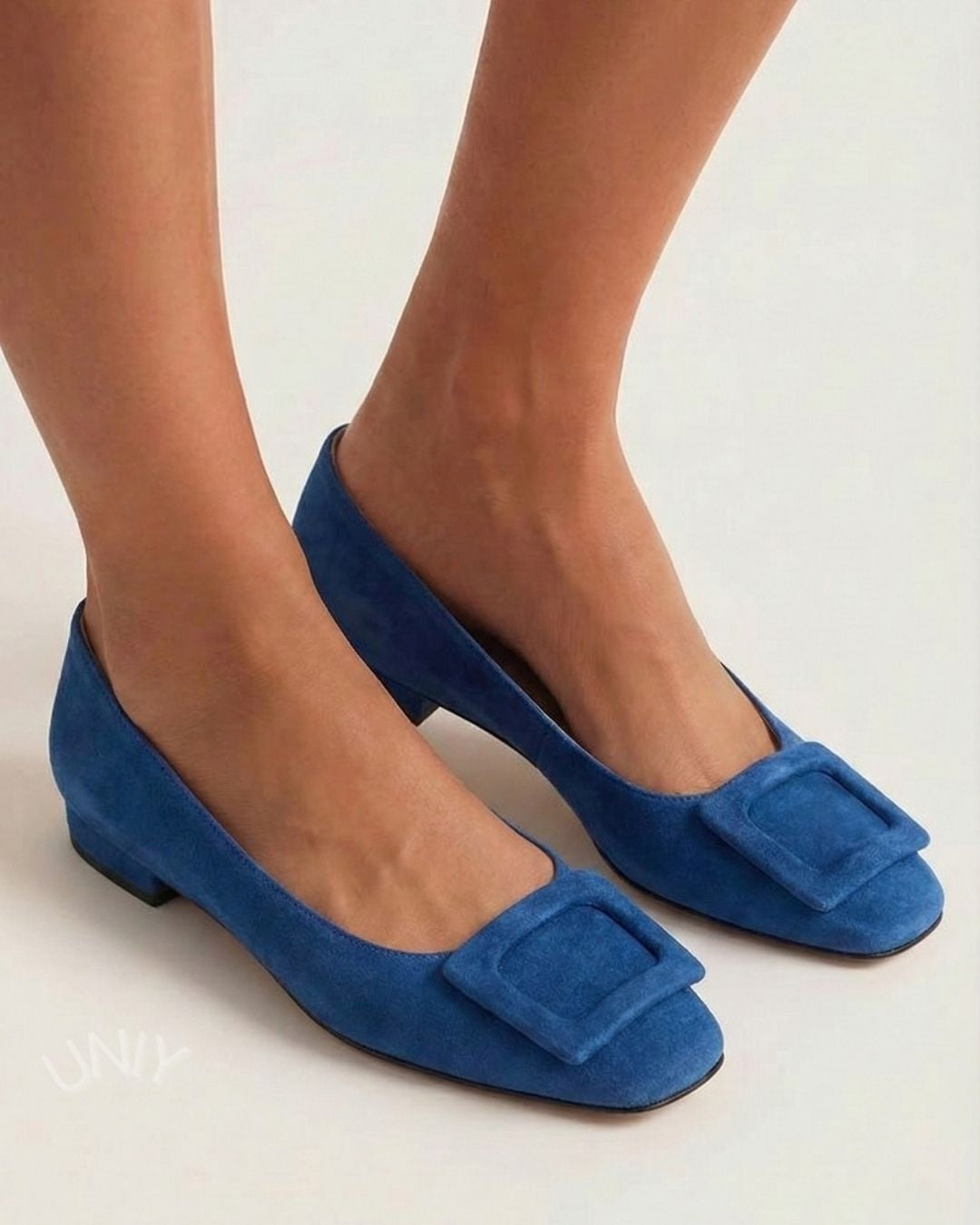 Eleganti ballerine in pelle scamosciata blu con punta quadrata e fibbia