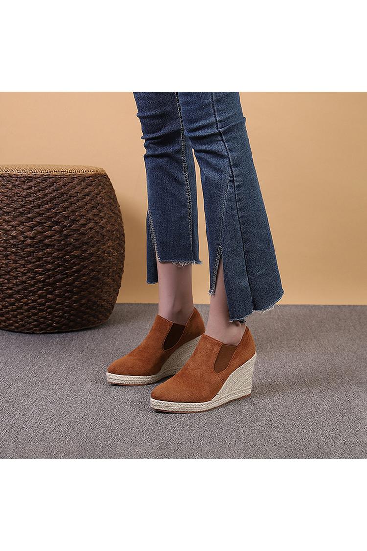 Zeppe casual con punta a punta e patchwork in tinta unita