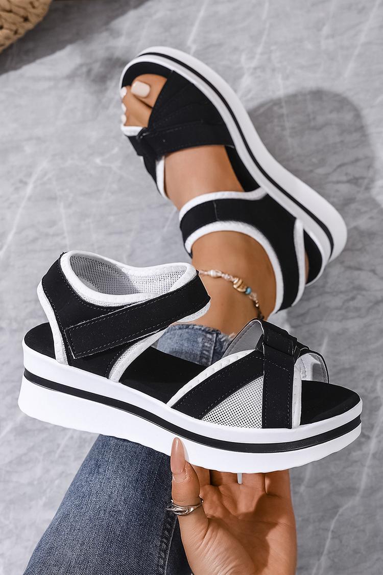 Sandali casual con plateau e punta tonda con patchwork e finiture a contrasto