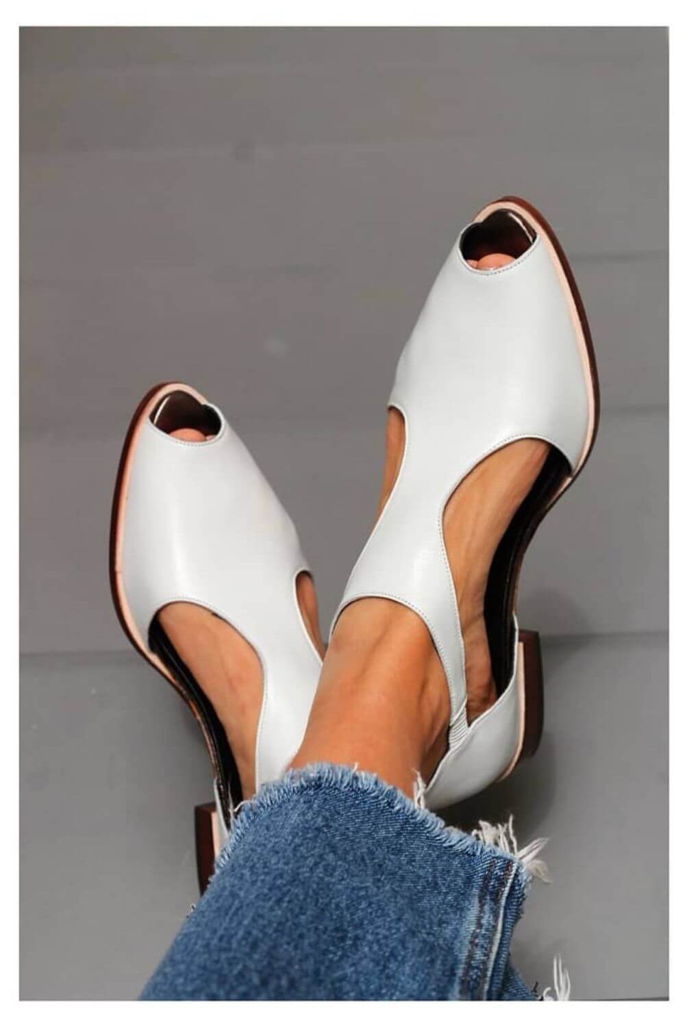 Ballerines en cuir à bout ouvert et découpe douce à enfiler [Précommande]