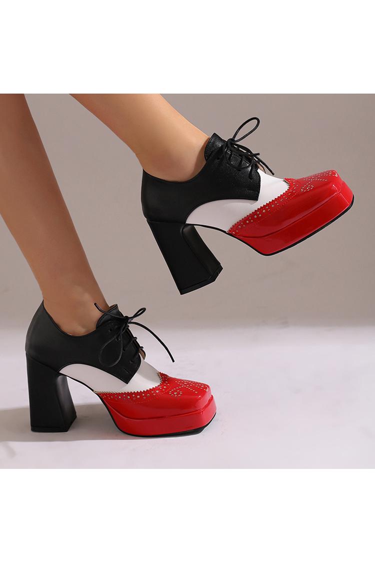 Scarpe con tacco grosso e plateau con lacci e punta quadrata in patchwork colorblock 