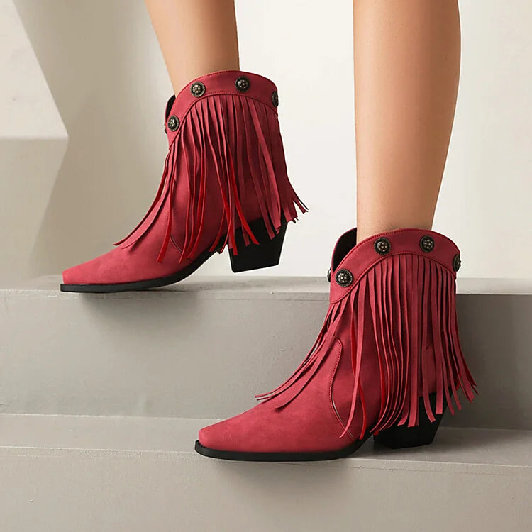 Ankle Boots mit Fransenbesatz und metallischen Nieten und eckiger Zehenpartie und klobigem Absatz