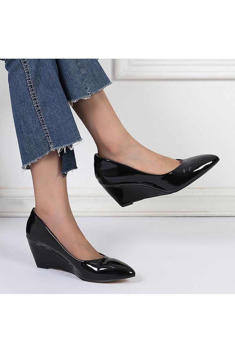 Scarpe con tacco a zeppa casual slip-on eleganti a punta tinta unita