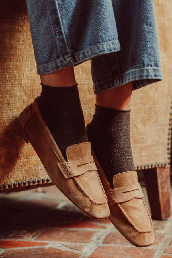 Wildleder Loafers mit niedrigem Absatz und rundem Zehenbereich [Vorbestellung]