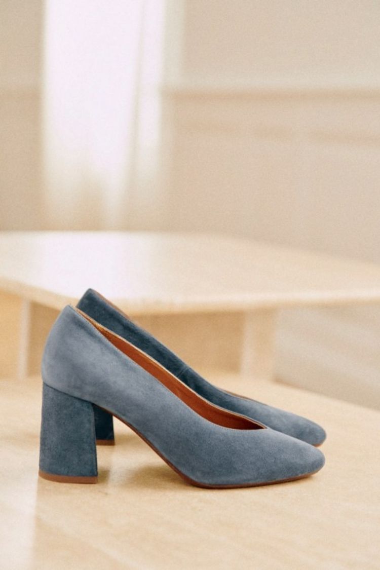 Suede Solid Mint Block Heel Almond Toe Pumps [Pre Order]