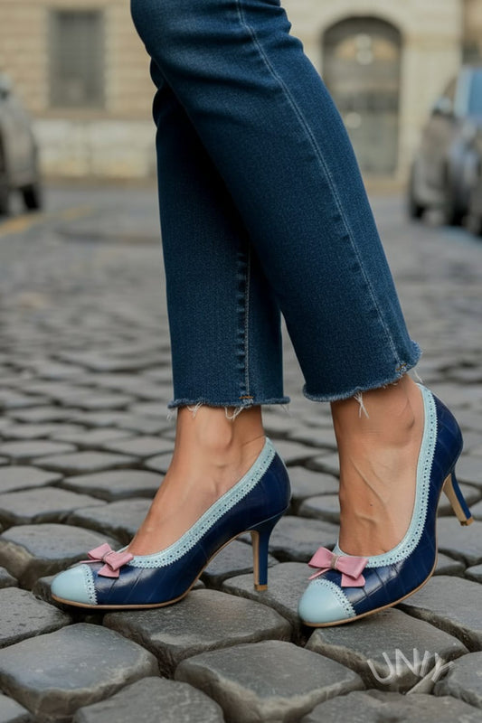 Patent Lackverzierte Spitz Pumps [Vorbestellung]