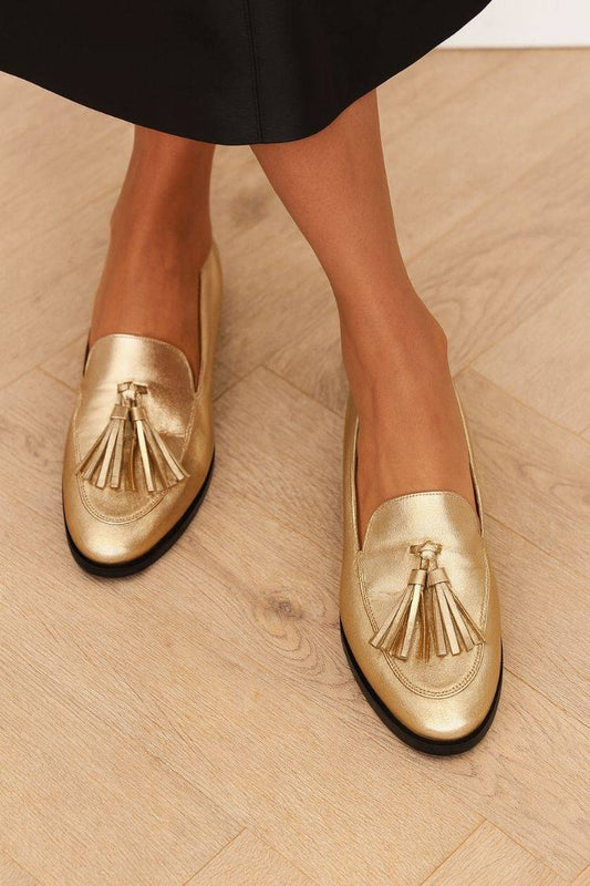 Mocassini classici slip-on con punta a mandorla e nappe in pelle metallizzata [Pre-ordine] 