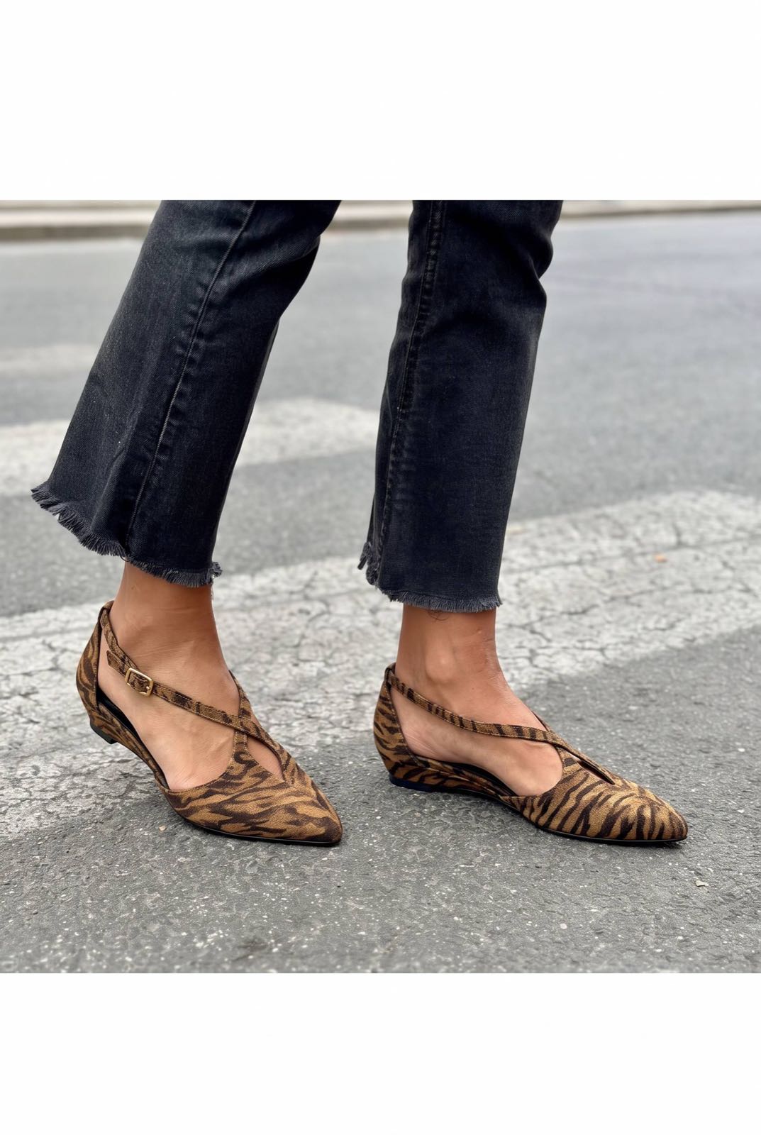 Crisscross Strap Pointed Toe Low Wedge Flats [Pre Order]