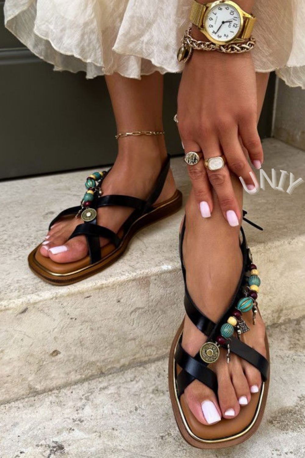 Sandali con punta aperta in similpelle con cinturini e ciondoli con perline [Pre-ordine]