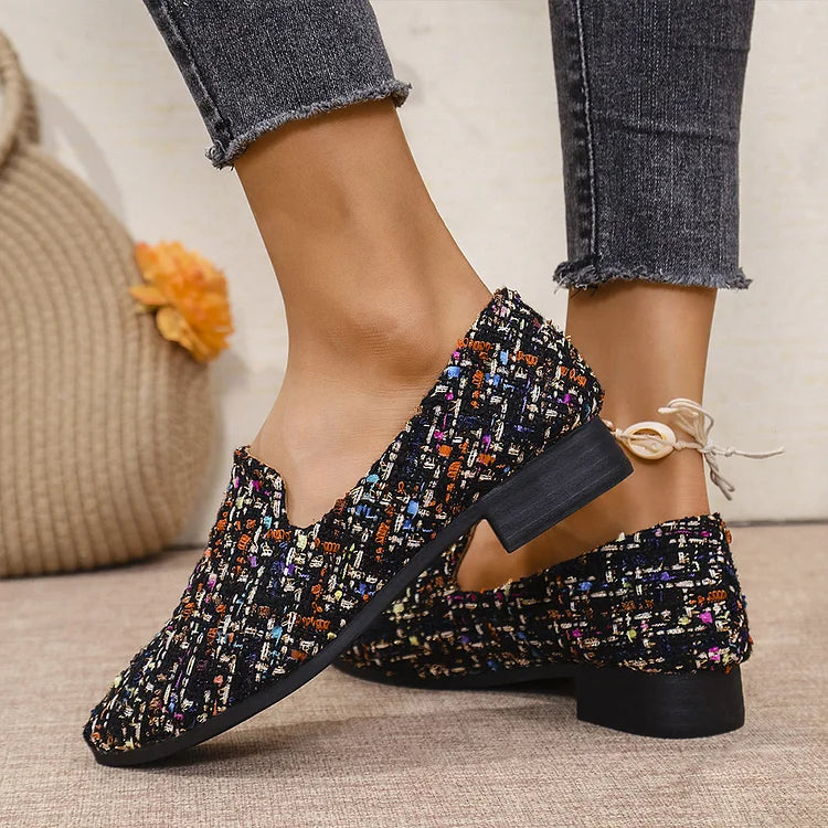 Mocassini slip on casual con tacco basso e punta multicolor