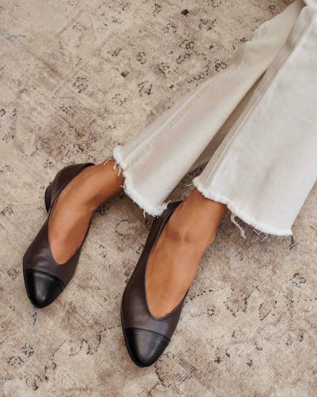 Ballerine a punta bicolore minimaliste [Pre-ordine] 