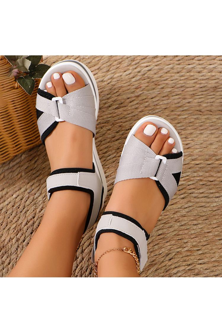 Sandali casual con plateau e punta tonda con patchwork colorblock