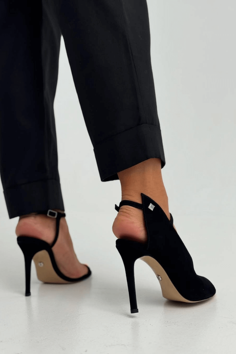 Scarpe con tacco a spillo in camoscio con cinturino alla caviglia [Pre-ordine]