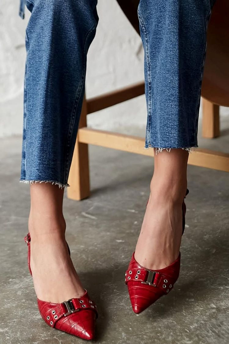 Burgundy Pointed Toe Buckle Crocodile Pattern Mid Heels [Pre Order]