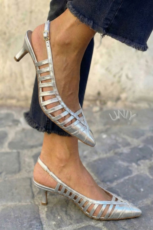 Chikke sølv metallic spids tå cutout slingback kitten heels [Forudbestil]