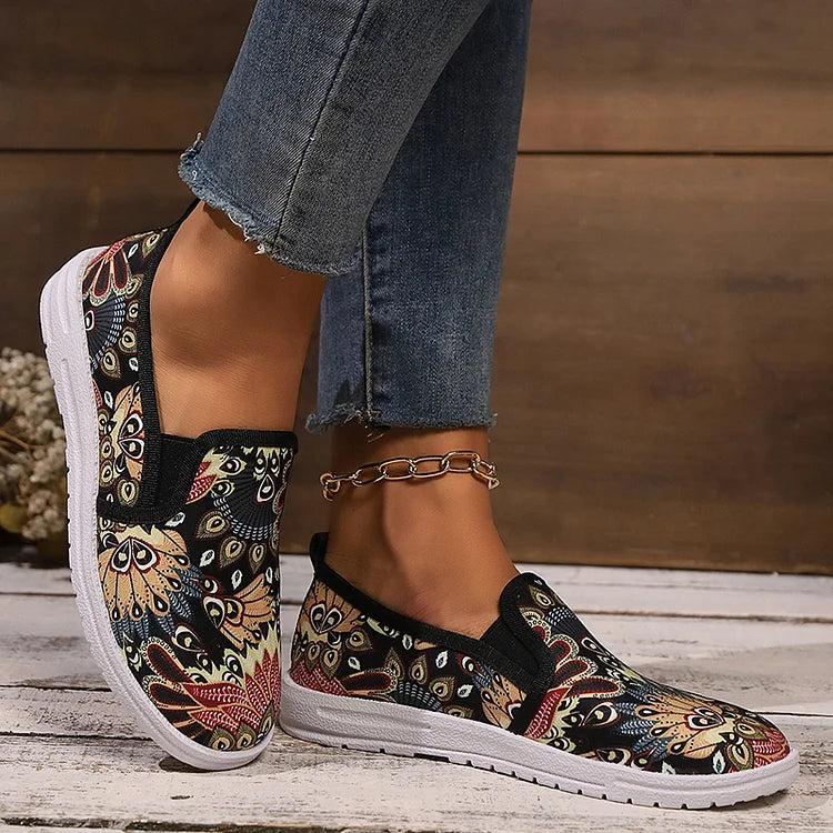 Halloween Skull Rose Peacock Feather Graffiti Print Slip On Round Toe Loafers