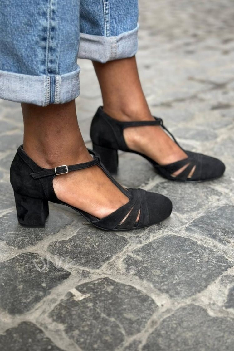 Elegant Black Round Toe Cutout Ankle Strap Chunky Heels [Pre Order]