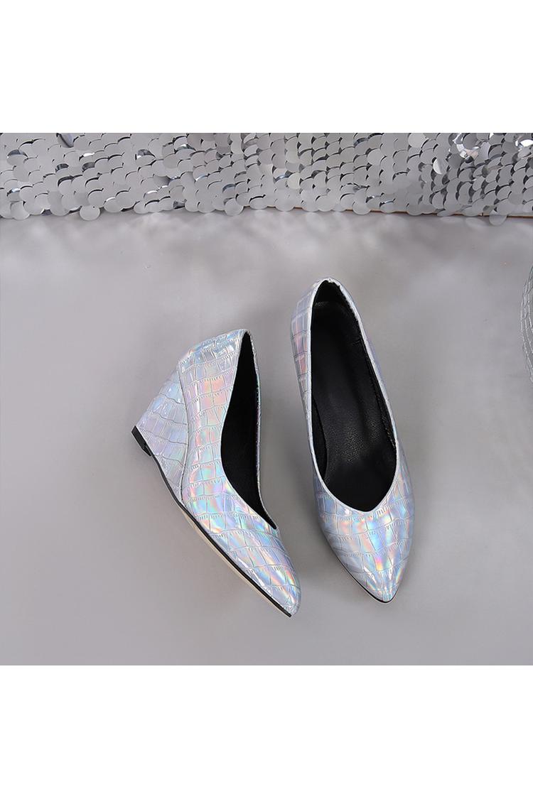 Zeppe con punta affilata, tinta unita, effetto metallizzato lucido, stampa coccodrillo