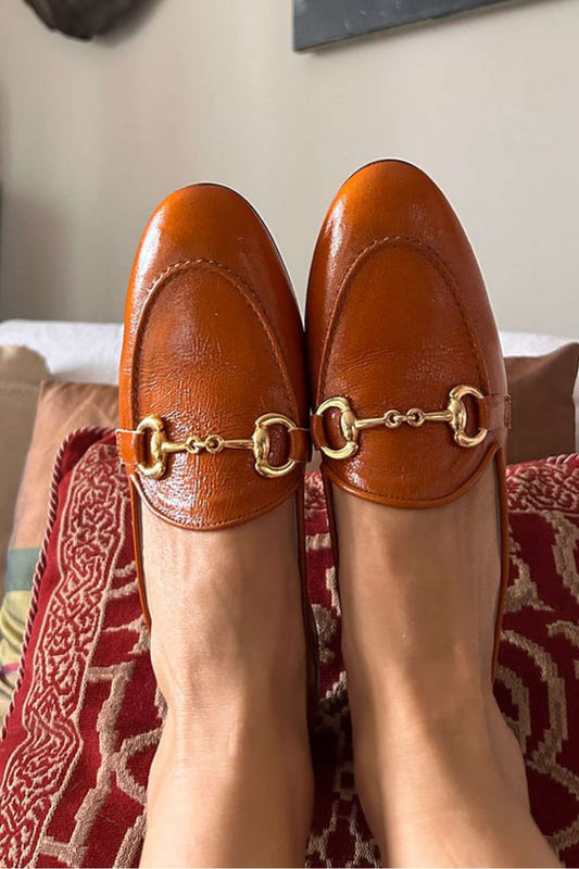Kunstleder Karamell Gold Ketten Loafers [Vorbestellung]