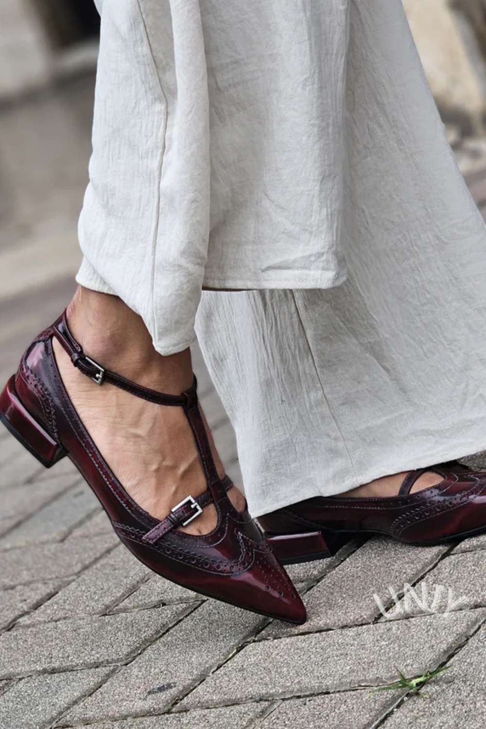 Scarpe brogue bordeaux con tacco a blocco e cinturino a T [Pre-ordine] 